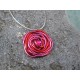 Collier alu rouge/rose, modèle fleur
